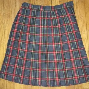 Pleated plad skirt